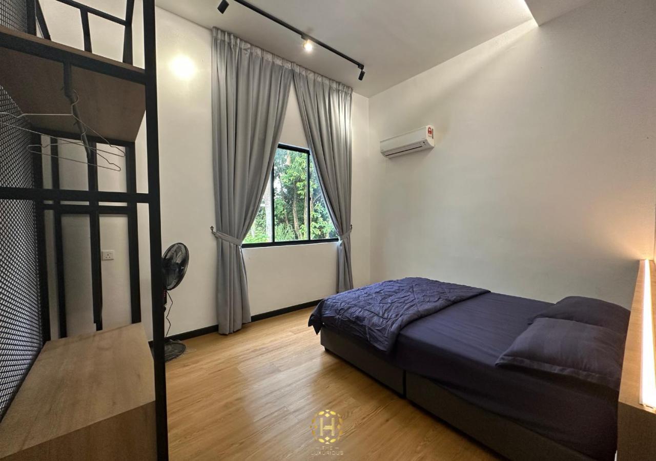 Villa The Luxurious 27, Johor Bahru Extérieur photo