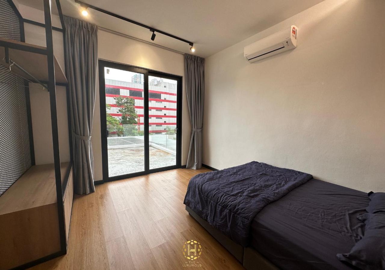 Villa The Luxurious 27, Johor Bahru Extérieur photo