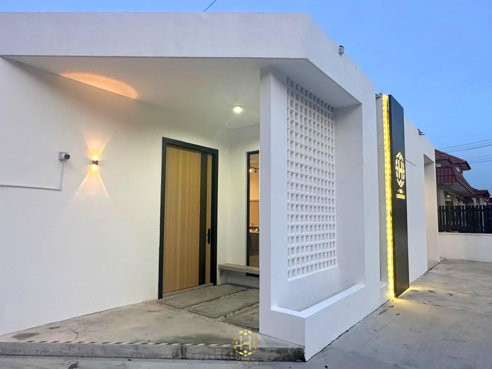 Villa The Luxurious 27, Johor Bahru Extérieur photo