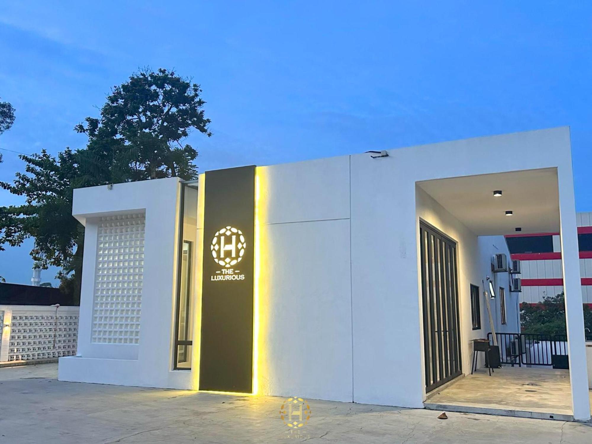 Villa The Luxurious 27, Johor Bahru Extérieur photo