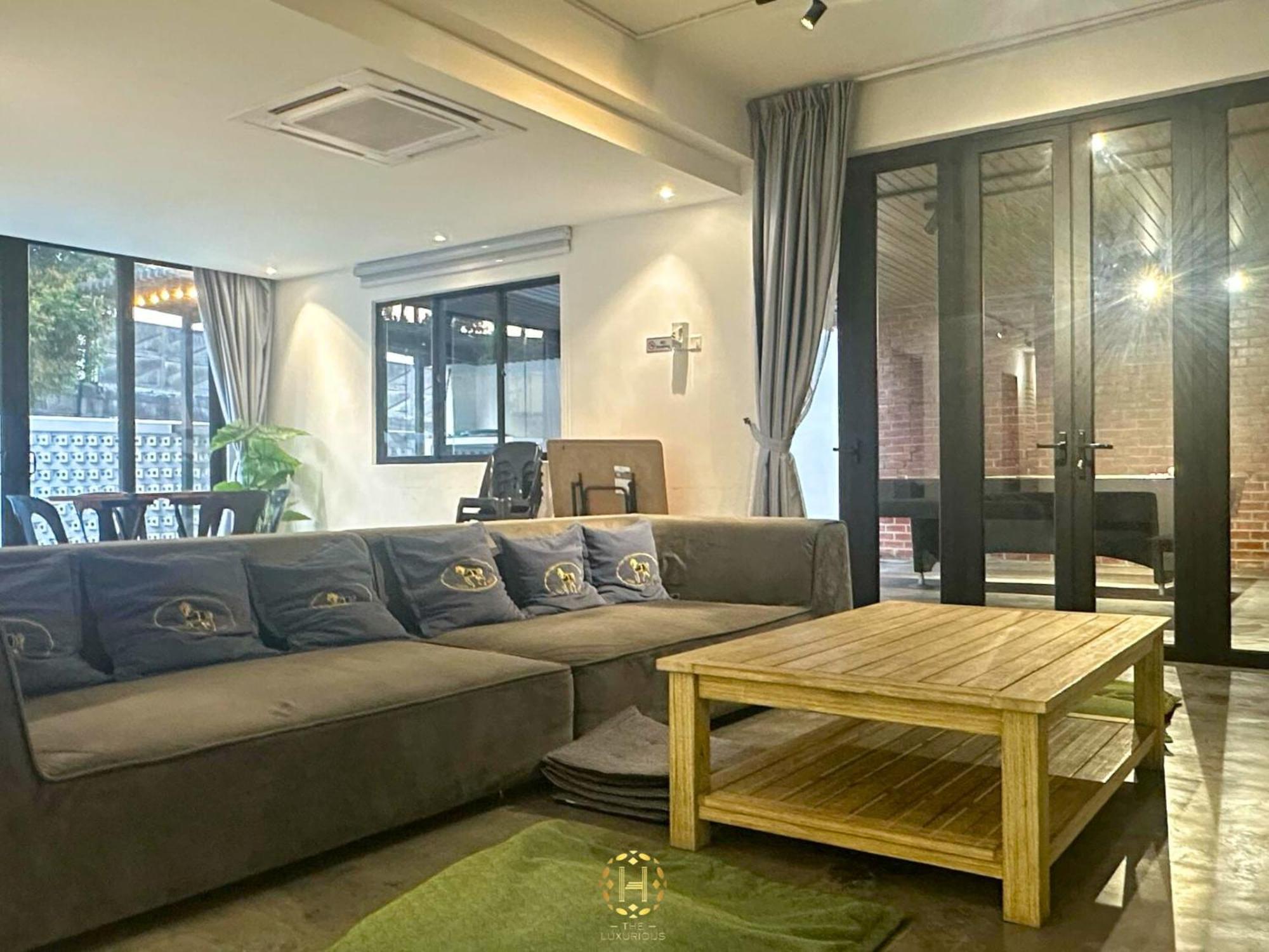 Villa The Luxurious 27, Johor Bahru Extérieur photo